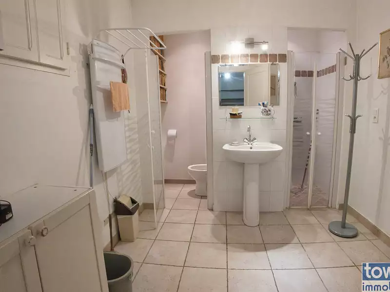 Maison, 220 m²