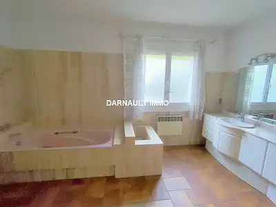 Maison, 269 m²
