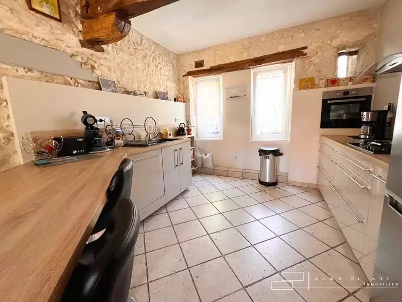 Maison, 180 m²