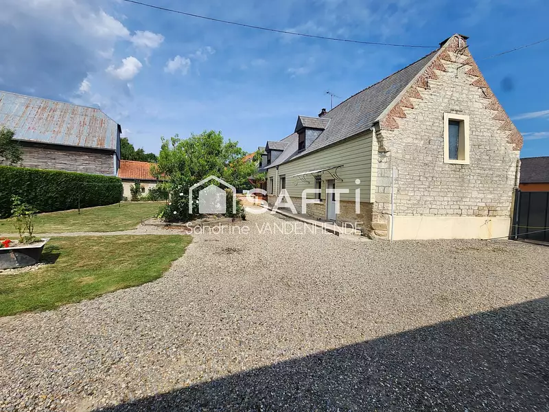 Maison, 176 m²