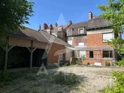 Maison, 439,9 m²