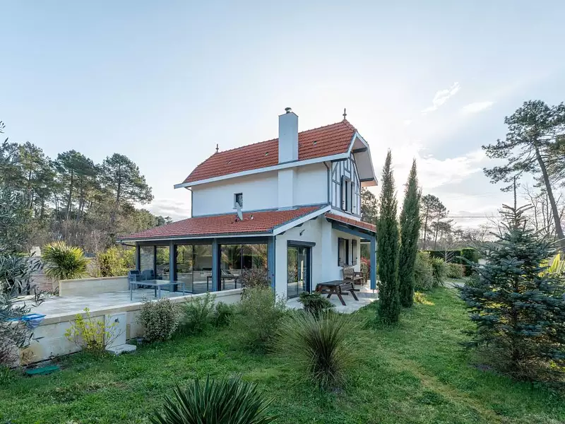 Maison, 162 m²