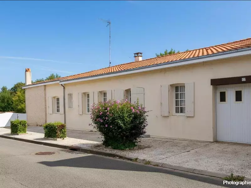 Maison, 246 m²