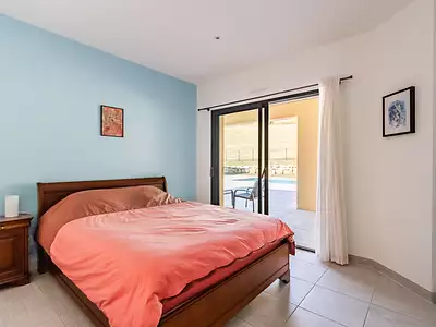 Maison, 299 m²