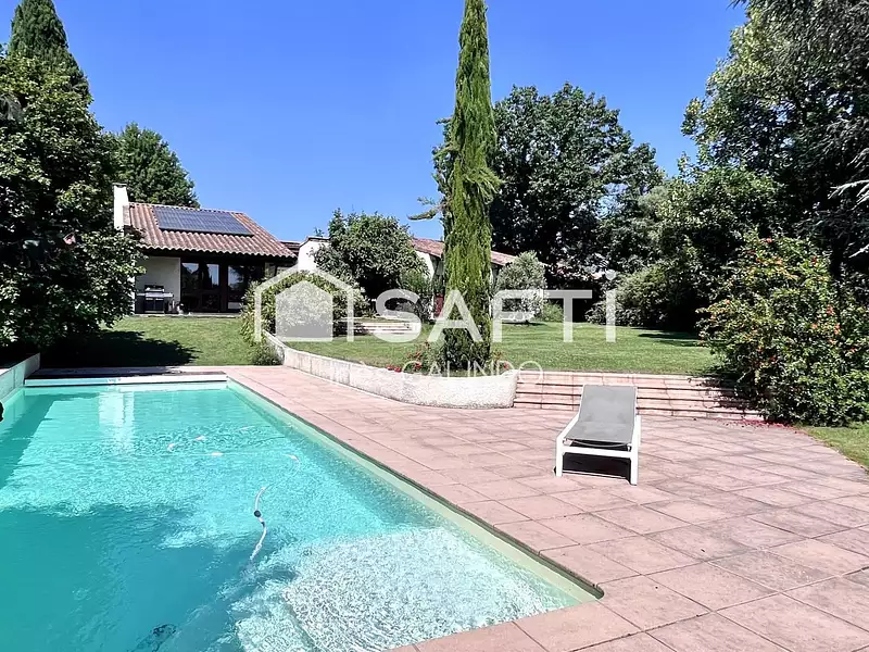 Maison, 210 m²