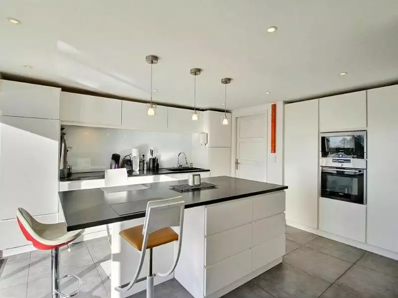 Maison, 180 m²