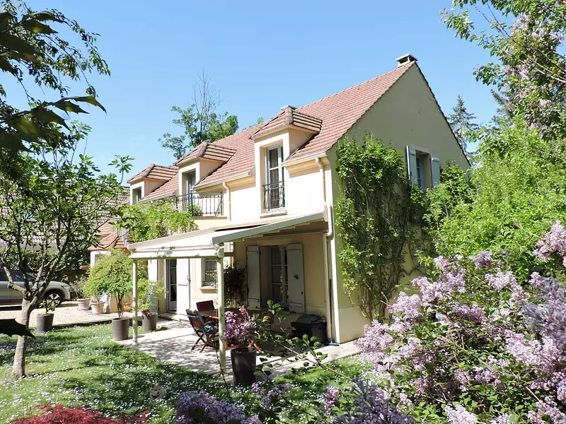 Maison, 195 m²