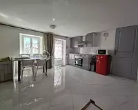 Maison, 245 m²