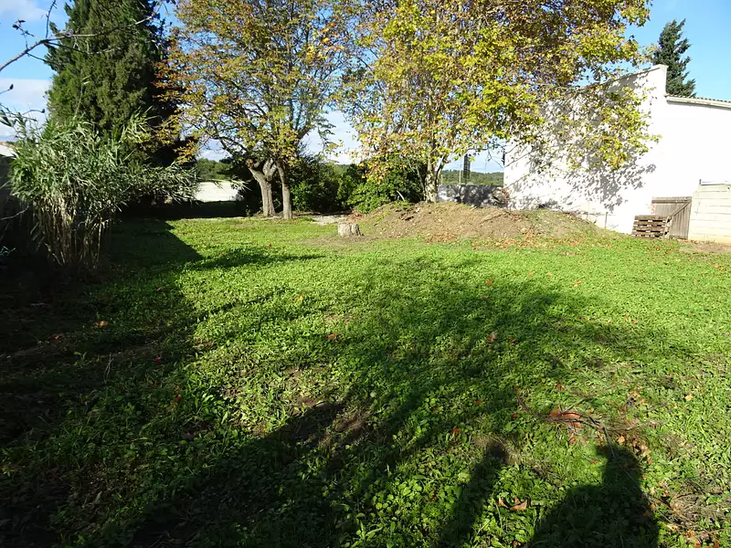 Terrain, 1 357 m²