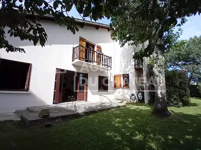 Maison, 230 m²