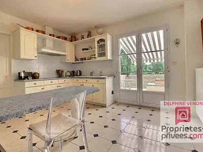 Maison, 175 m²