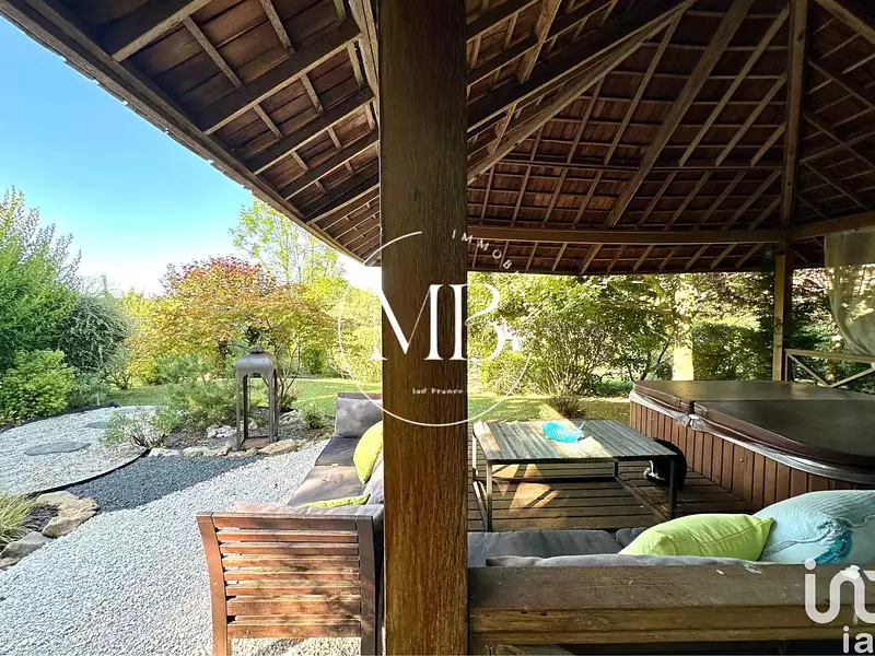 Maison, 274 m²