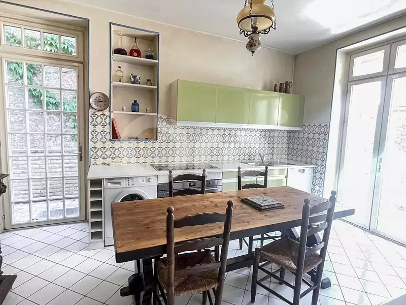 Maison, 230 m²