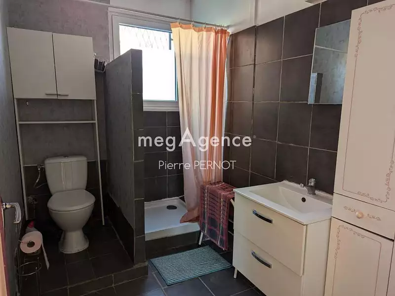 Maison, 77 m²