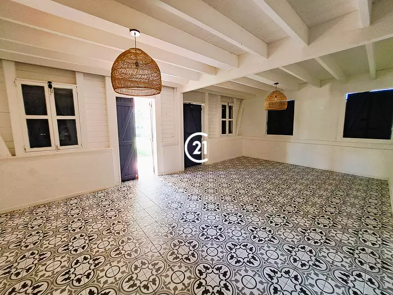 Maison, 230 m²