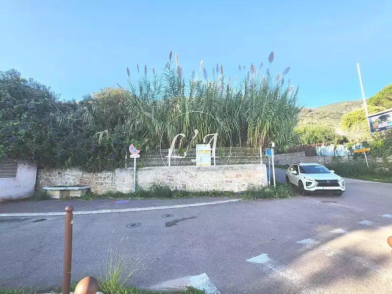Terrain, 928 m²