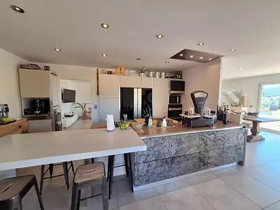 Maison, 200 m²