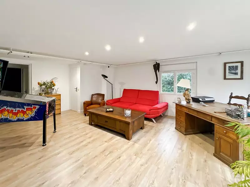 Maison, 230 m²