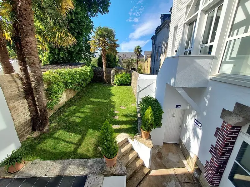 Immeuble, 330 m²
