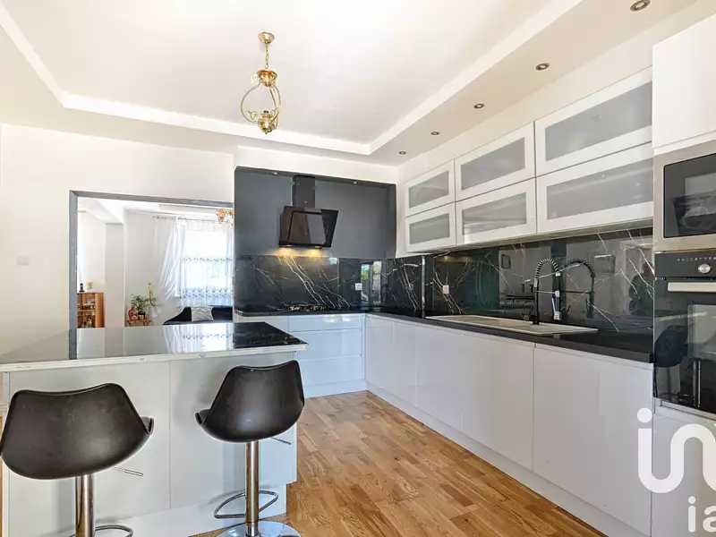 Maison, 148 m²