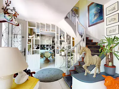 Maison, 313 m²