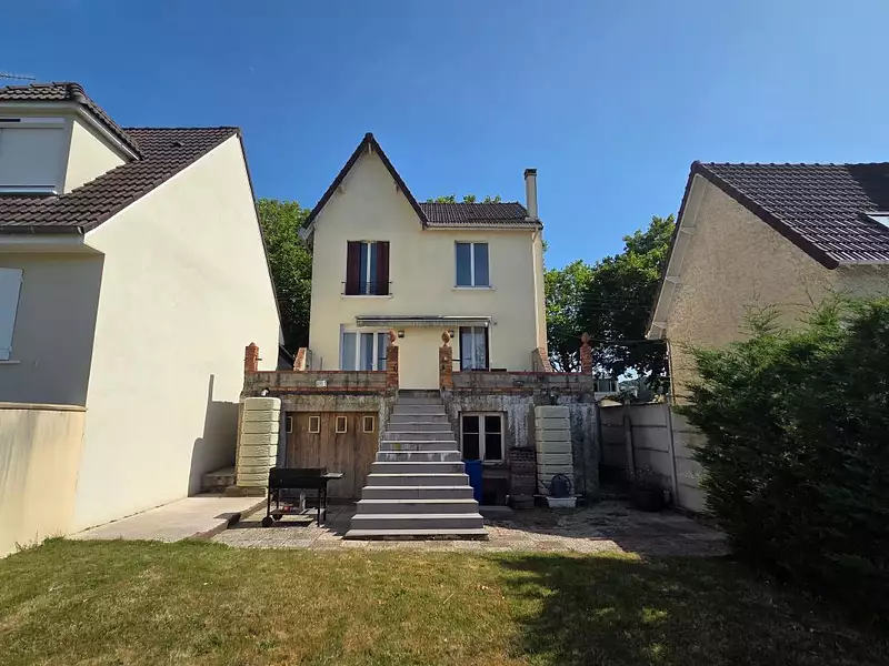 Maison, 93 m²