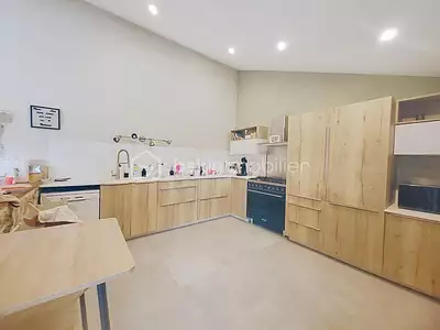 Maison, 191 m²