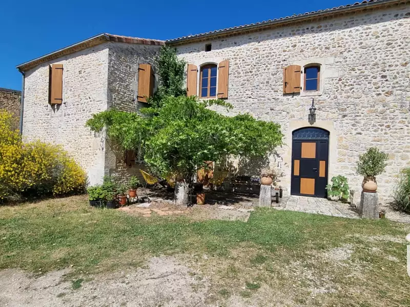 Maison, 361 m²