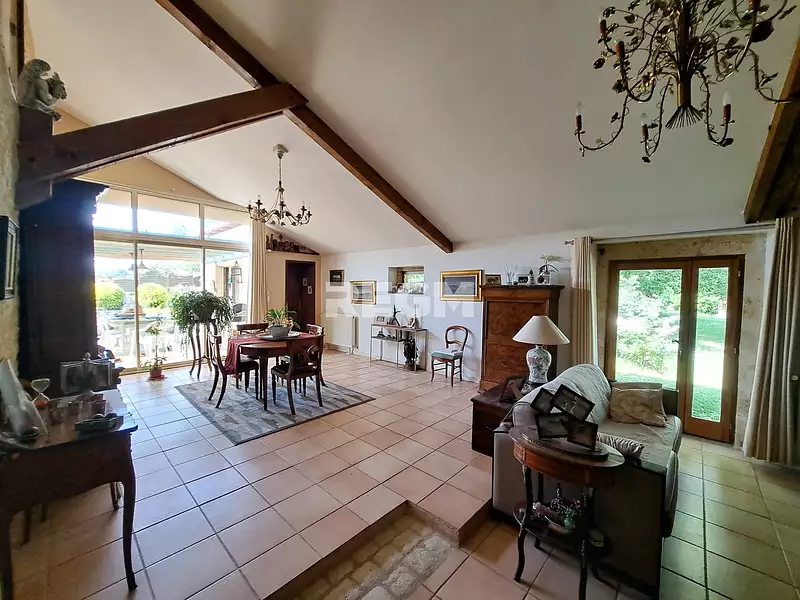 Maison, 264 m²