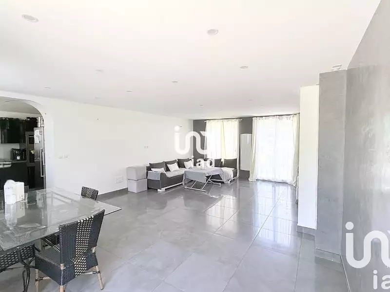 Maison, 136 m²