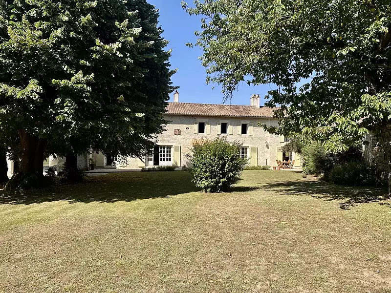 Maison, 335,55 m²