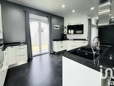 Maison, 170 m²