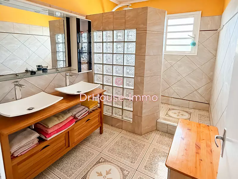 Maison, 217 m²
