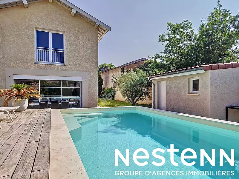 Maison, 230 m²