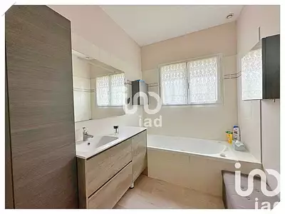 Maison, 146 m²