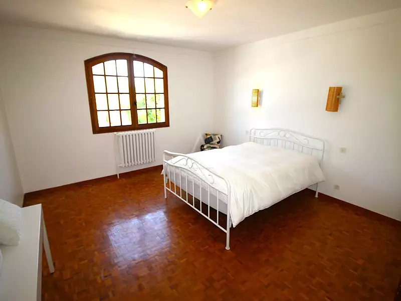 Maison, 256 m²