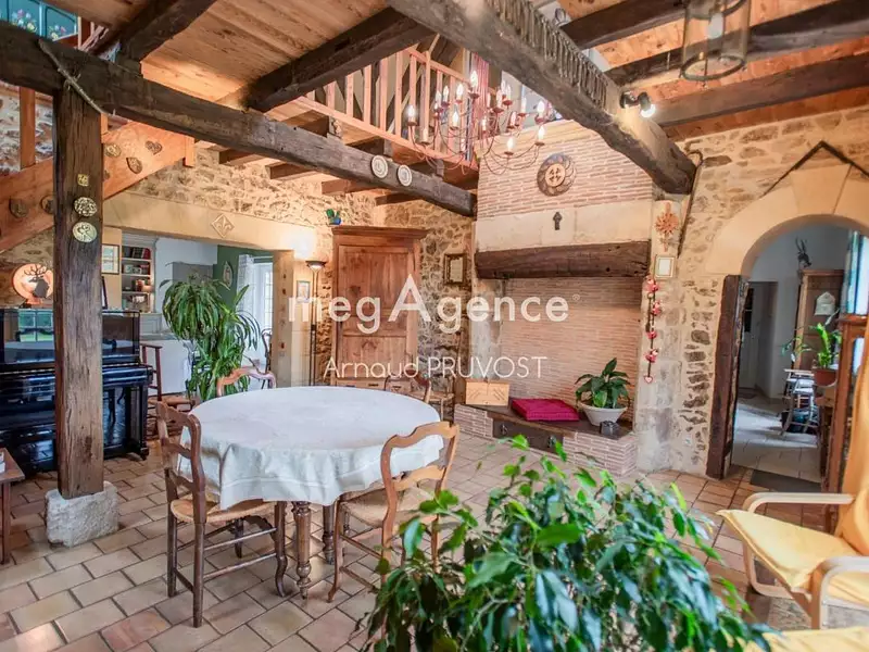Maison, 214 m²