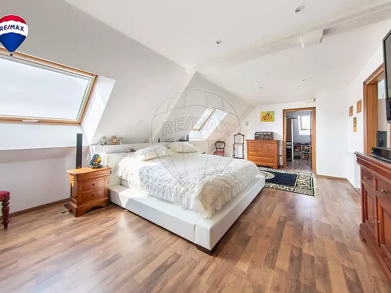 Maison, 306 m²