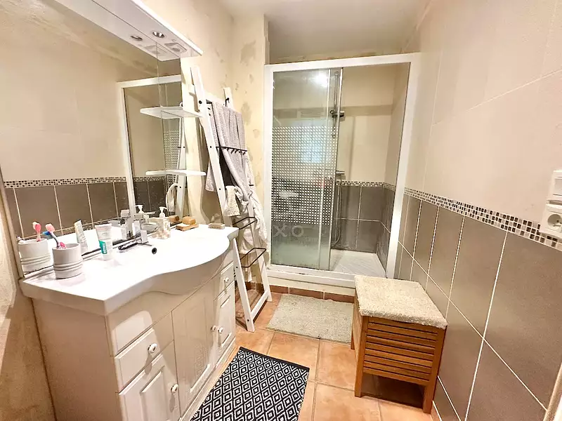 Maison, 225 m²
