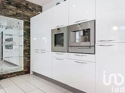 Maison, 260 m²