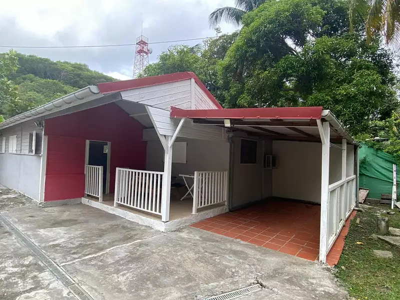 Immeuble, 648 m²