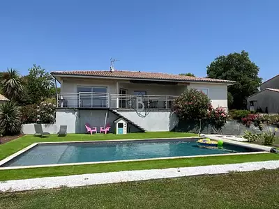 Maison, 146 m²
