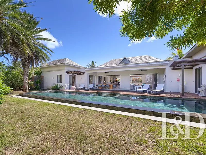 Maison, 330,08 m²