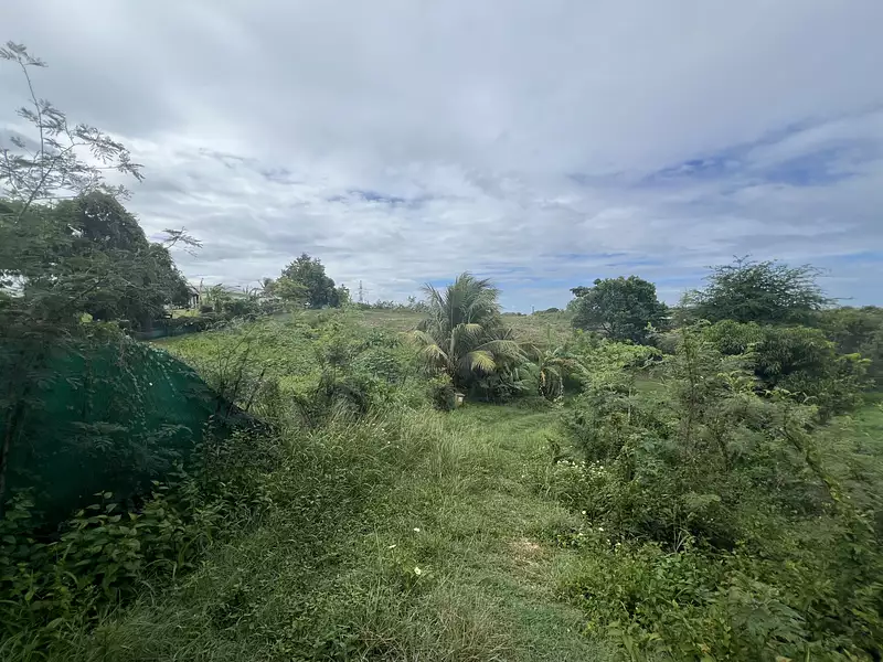 Terrain, 400 m²