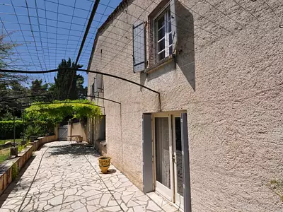 Maison, 380 m²