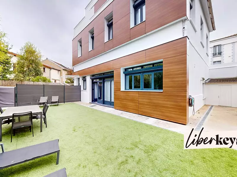 Immeuble, 388 m²