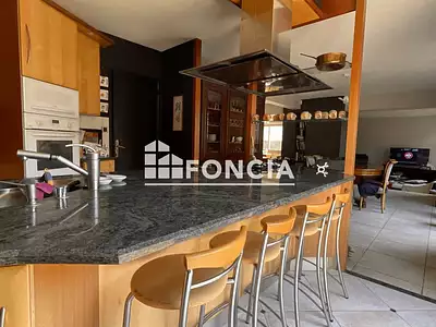 Maison, 220 m²