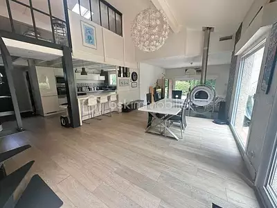 Maison, 185 m²