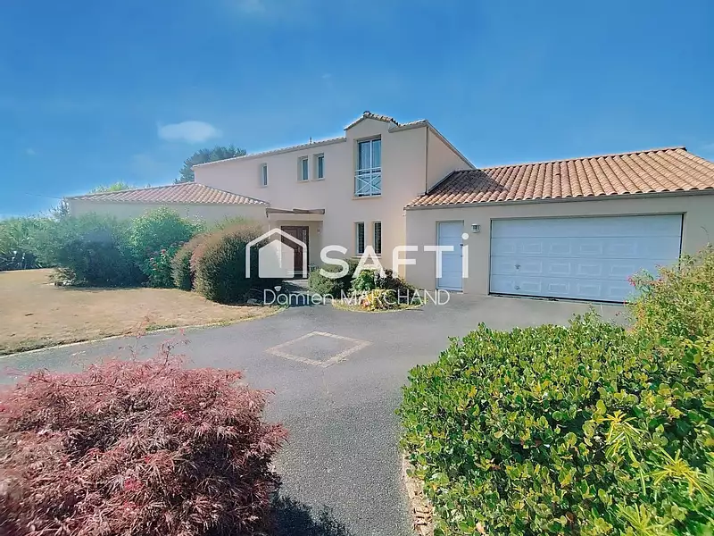 Maison, 238 m²