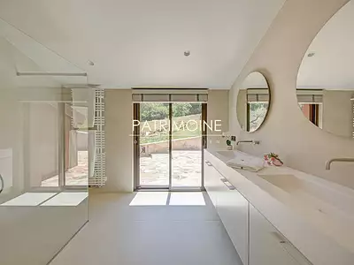 Maison, 700 m²